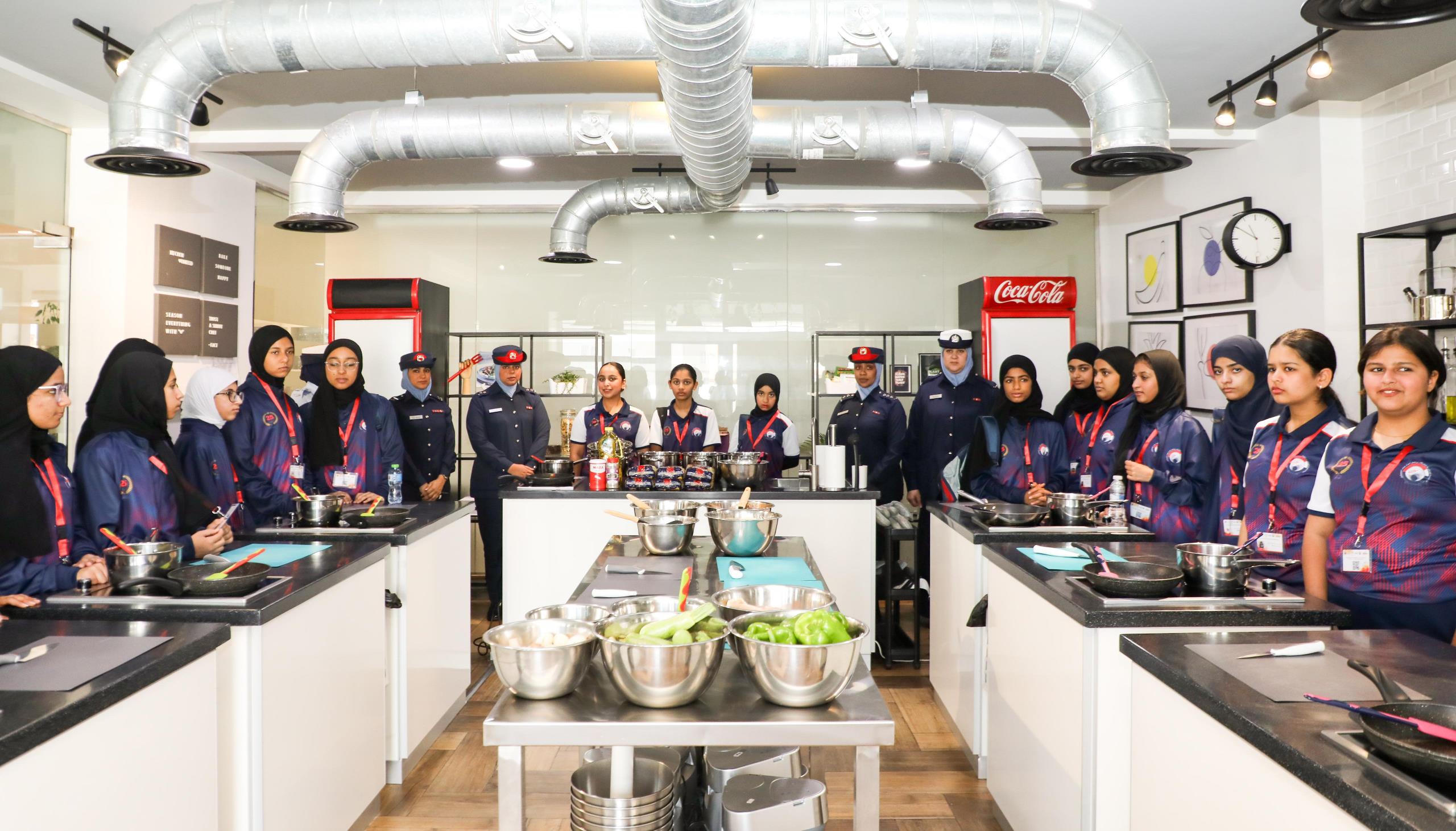 برامج وأنشطة مميزة تعزز القيم الوطنية وتنمي المهارات الشخصية والمهنية لطلبة المعسكر الصيفي<