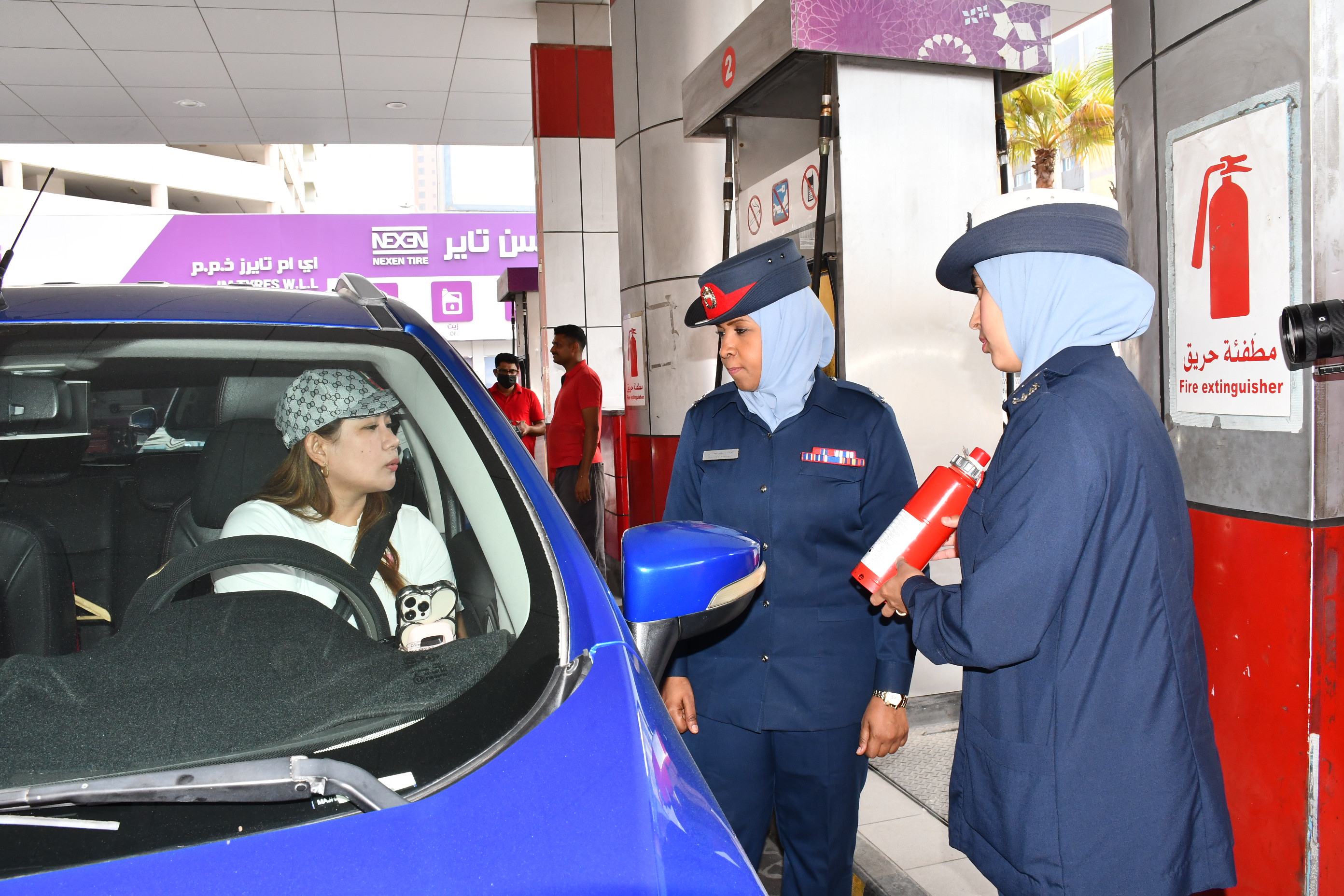 الدفاع المدني ينظم حملة السلامة في محطات الوقود في جميع محافظات المملكة<