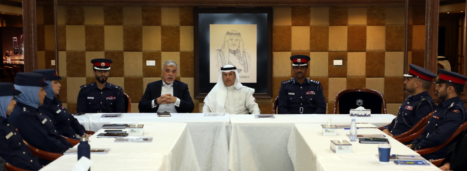 وكيل وزارة الداخلية لشئون الجنسية والجوازات والإقامة يفتتح البرنامج التدريبي الخاص بالتدقيق الداخلي لعدد من موظفي الوزارة<