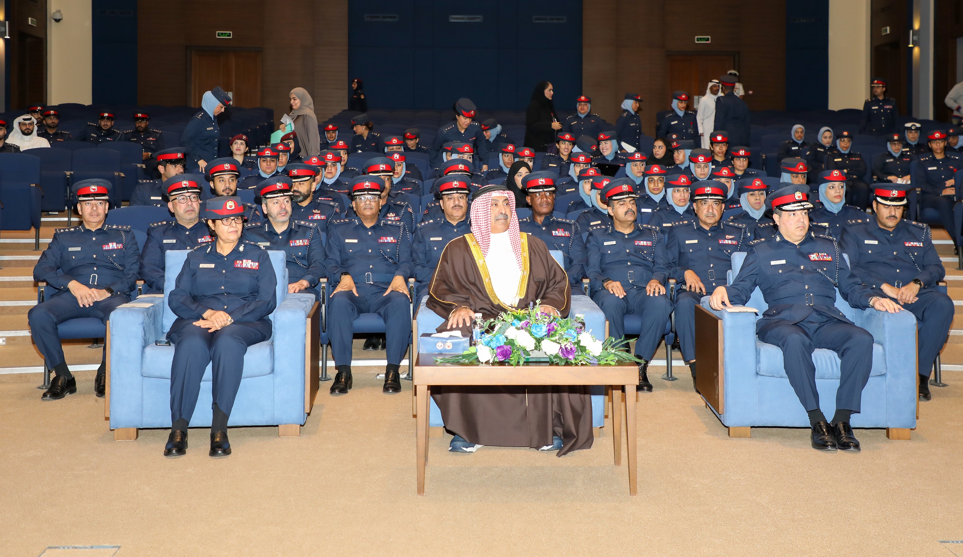 معالي وكيل وزارة الداخلية يحضر الملتقى الثقافي الأول 