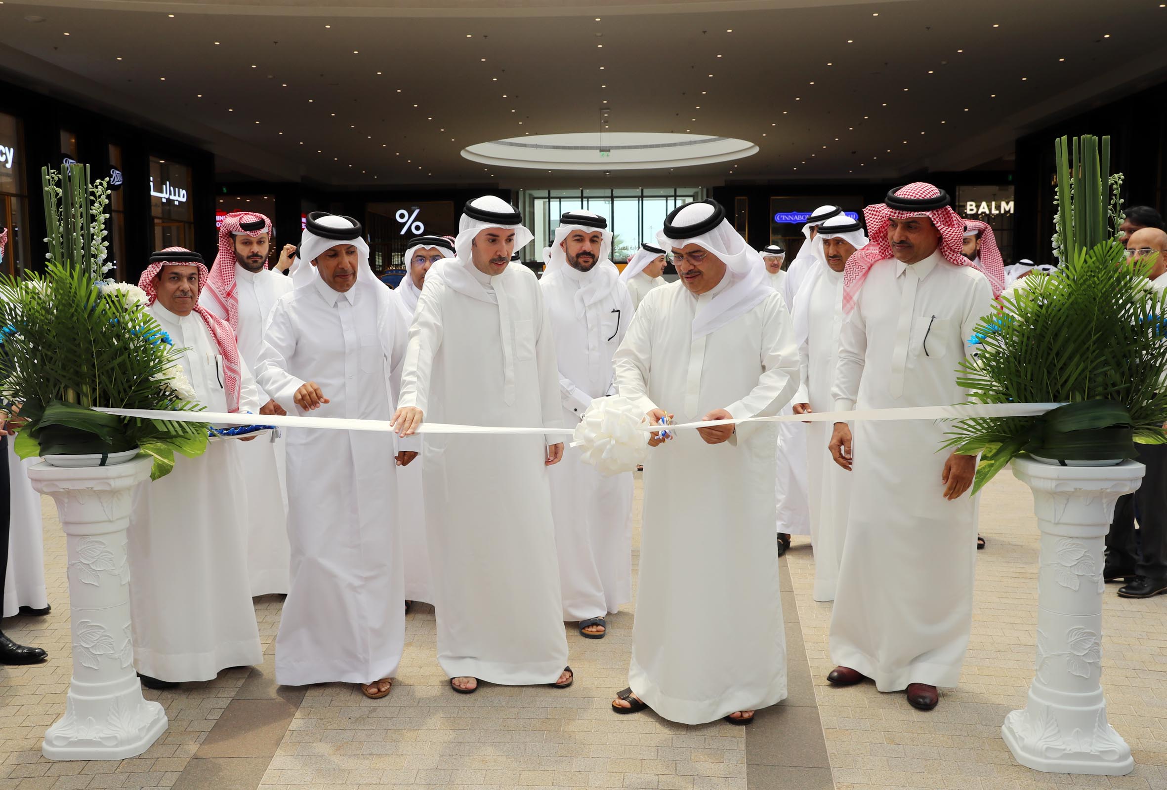 رئيس الأمن العام يفتتح المعرض التوعوي بمناسبة اليوم العالمي لمكافحة المخدرات<