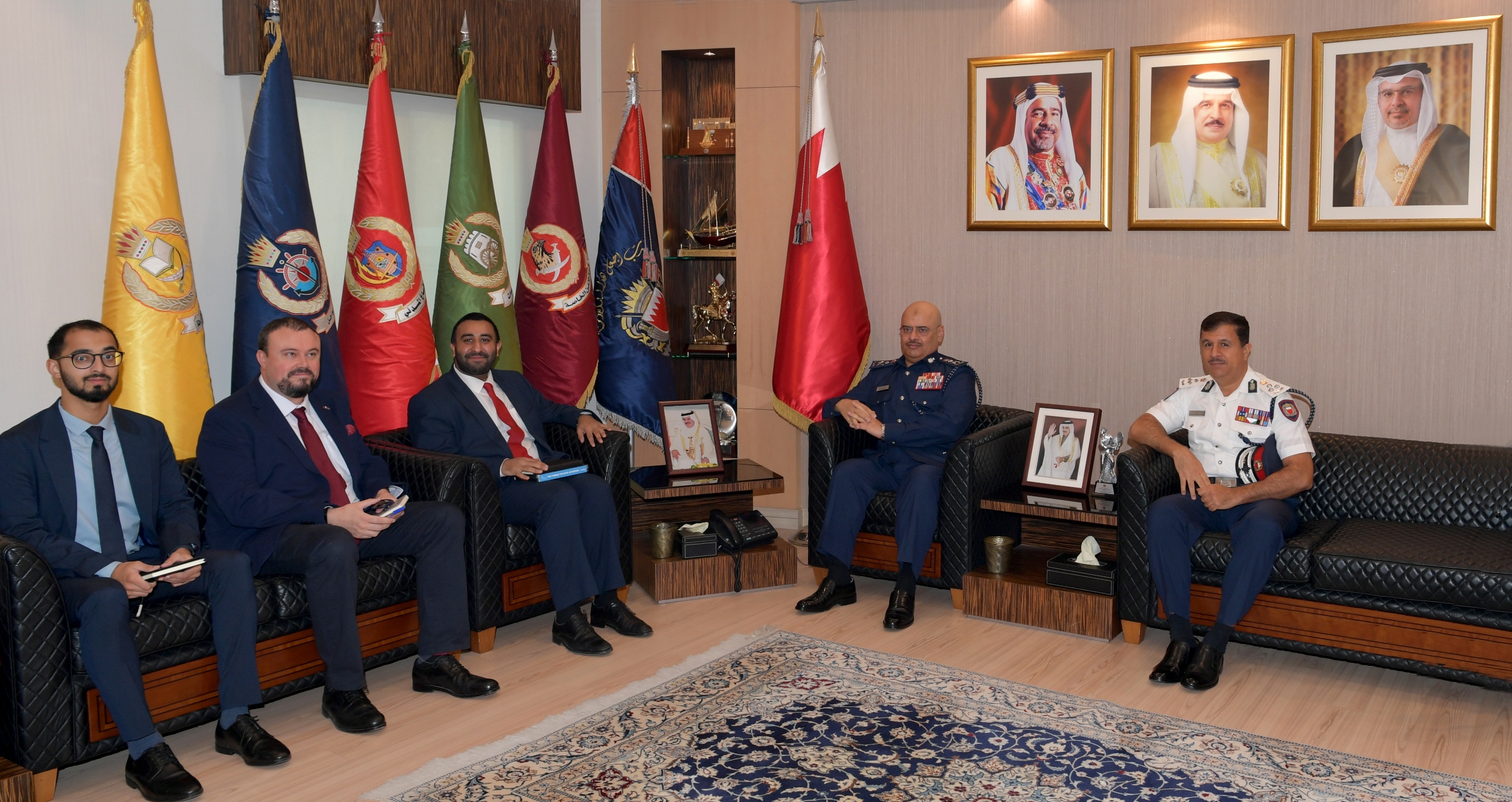 رئيس الأمن العام يستقبل مندوبي وزارة النقل البريطانية<