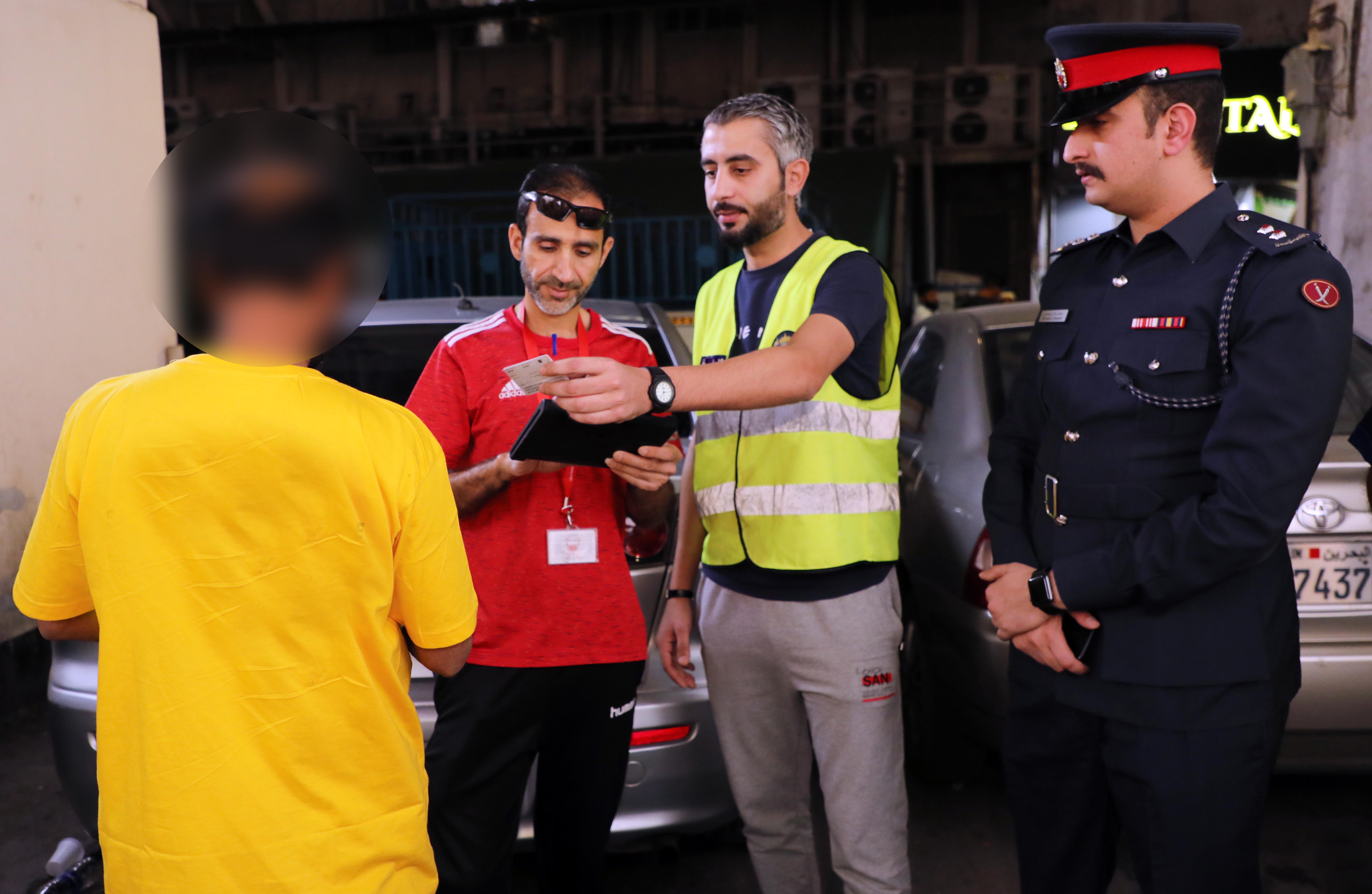 شئون الجنسية والجوازات والإقامة تنظم حملات تفتيشية مشتركة في جميع محافظة العاصمة<