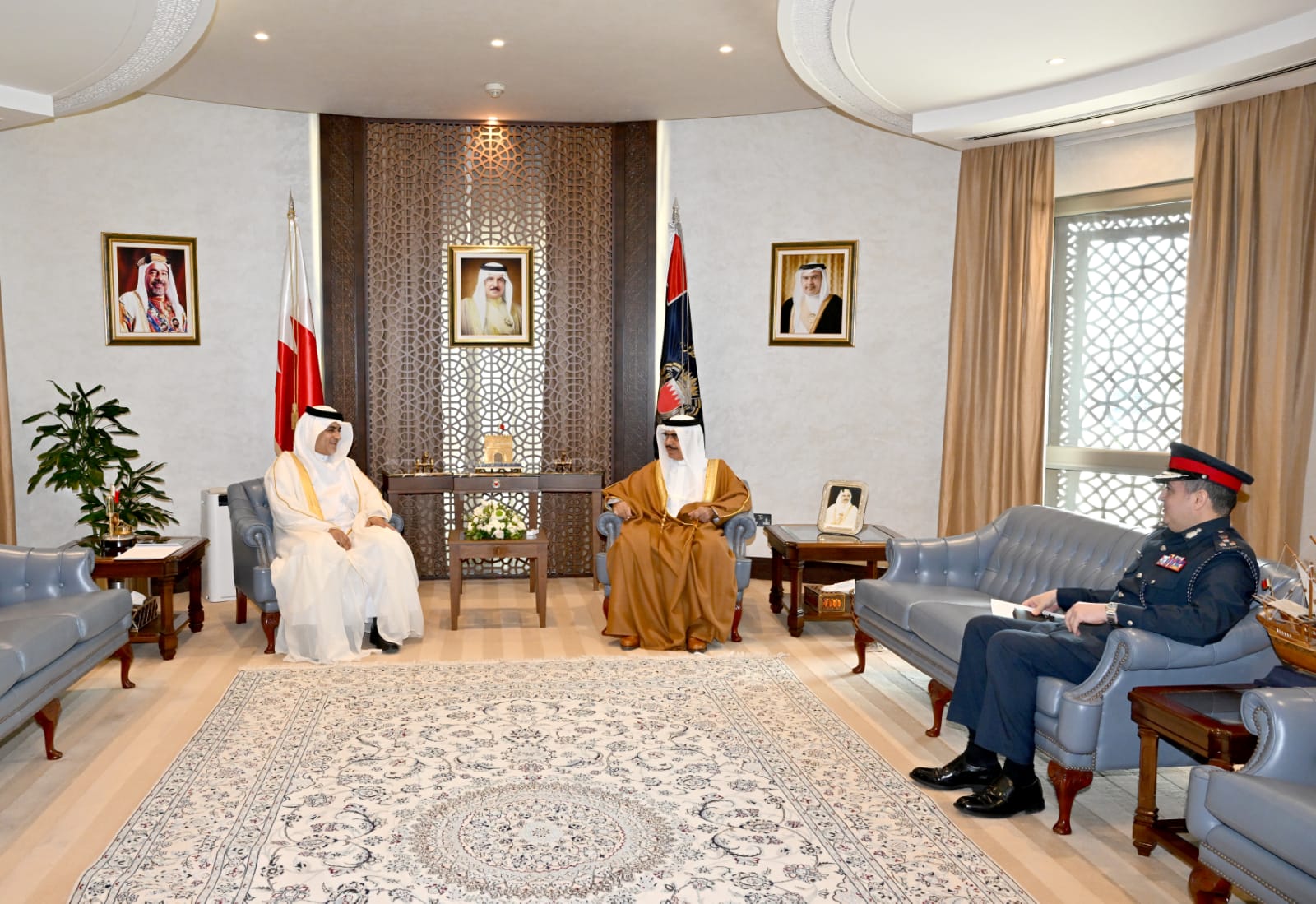 معالي وزير الداخلية يستقبل النائب ممدوح الصالح ويبحث التعاون والتنسيق مع مجلس النواب<