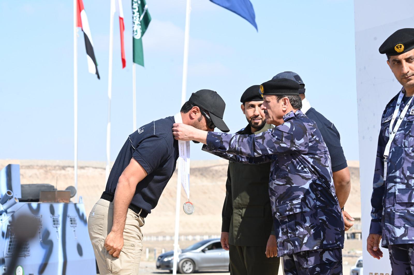 فريق وزارة الداخلية للرماية يحرز مراكز متقدمة في بطولة الشرطة للرماية السنوية 42 في دولة الإمارات<