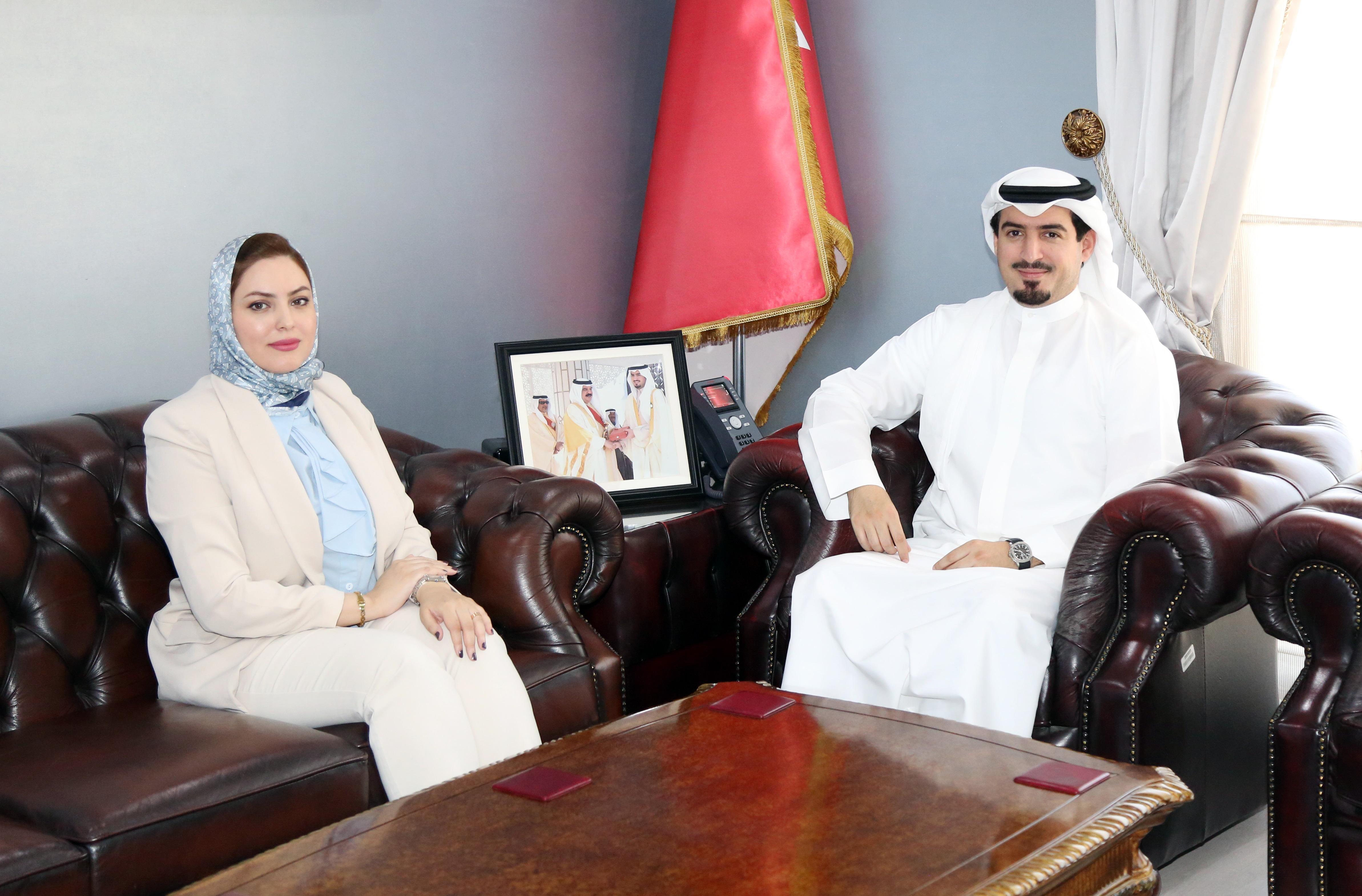 محافظ العاصمة يبحث مع النائب زينب عبدالأمير احتياجات الأهالي<