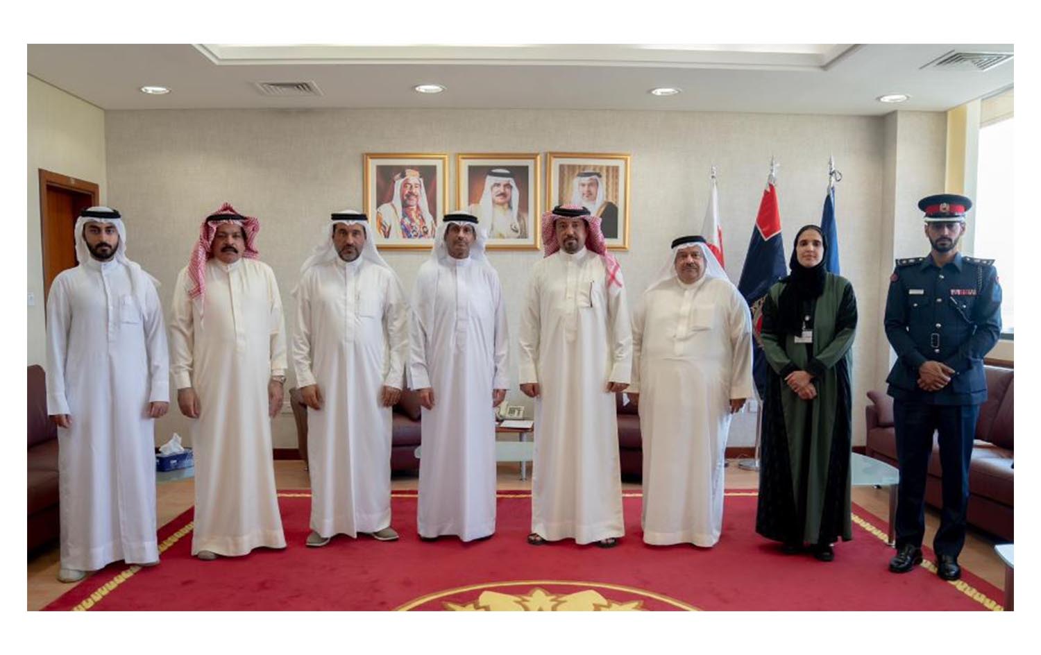 رئيس الجمارك يستقبل رئيس مجلس إدارة جمعية رجال الأعمال البحرينية<