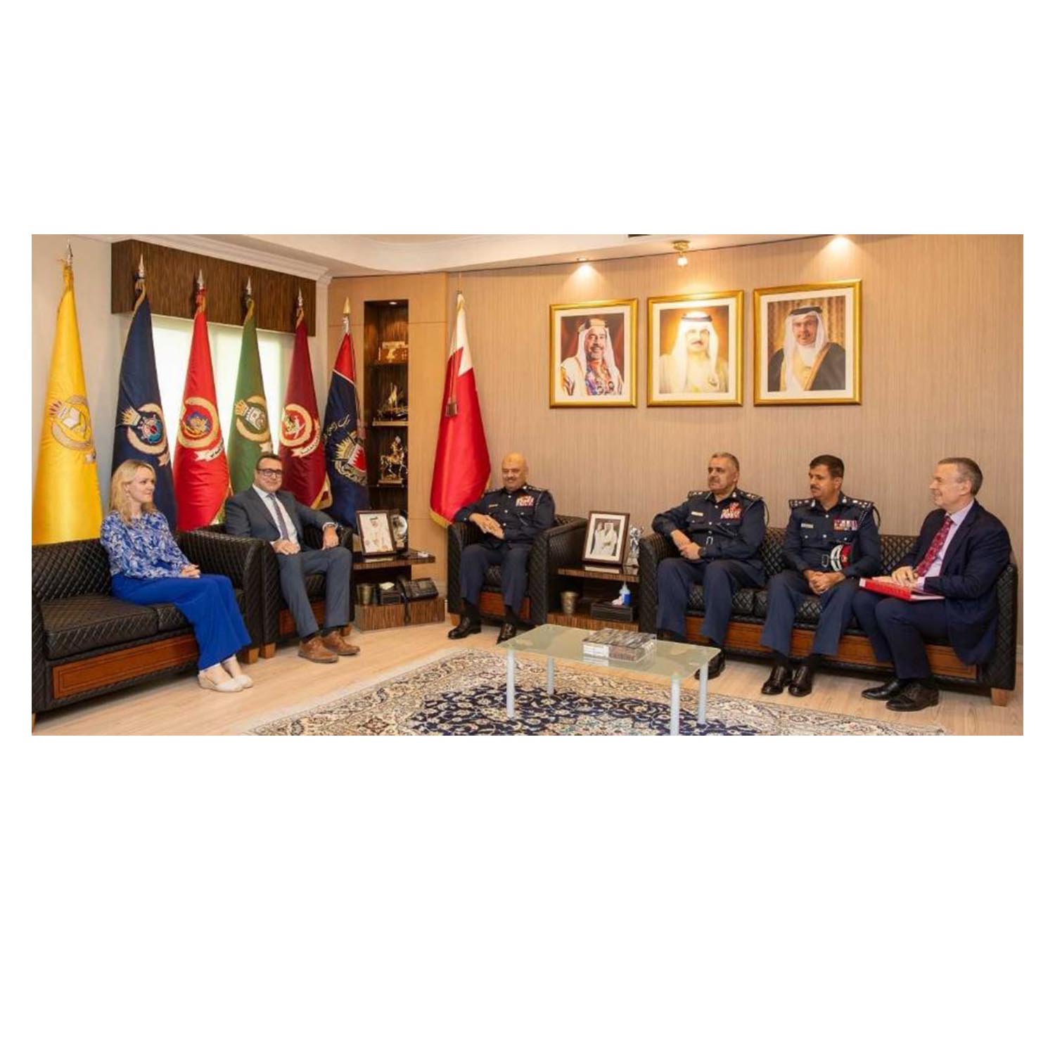 رئيس الأمن العام يستقبل نائب سفير المملكة المتحدة بمناسبة انتهاء فترة عمله ويشيد بدوره في تطوير التعاون والتنسيق الامني<