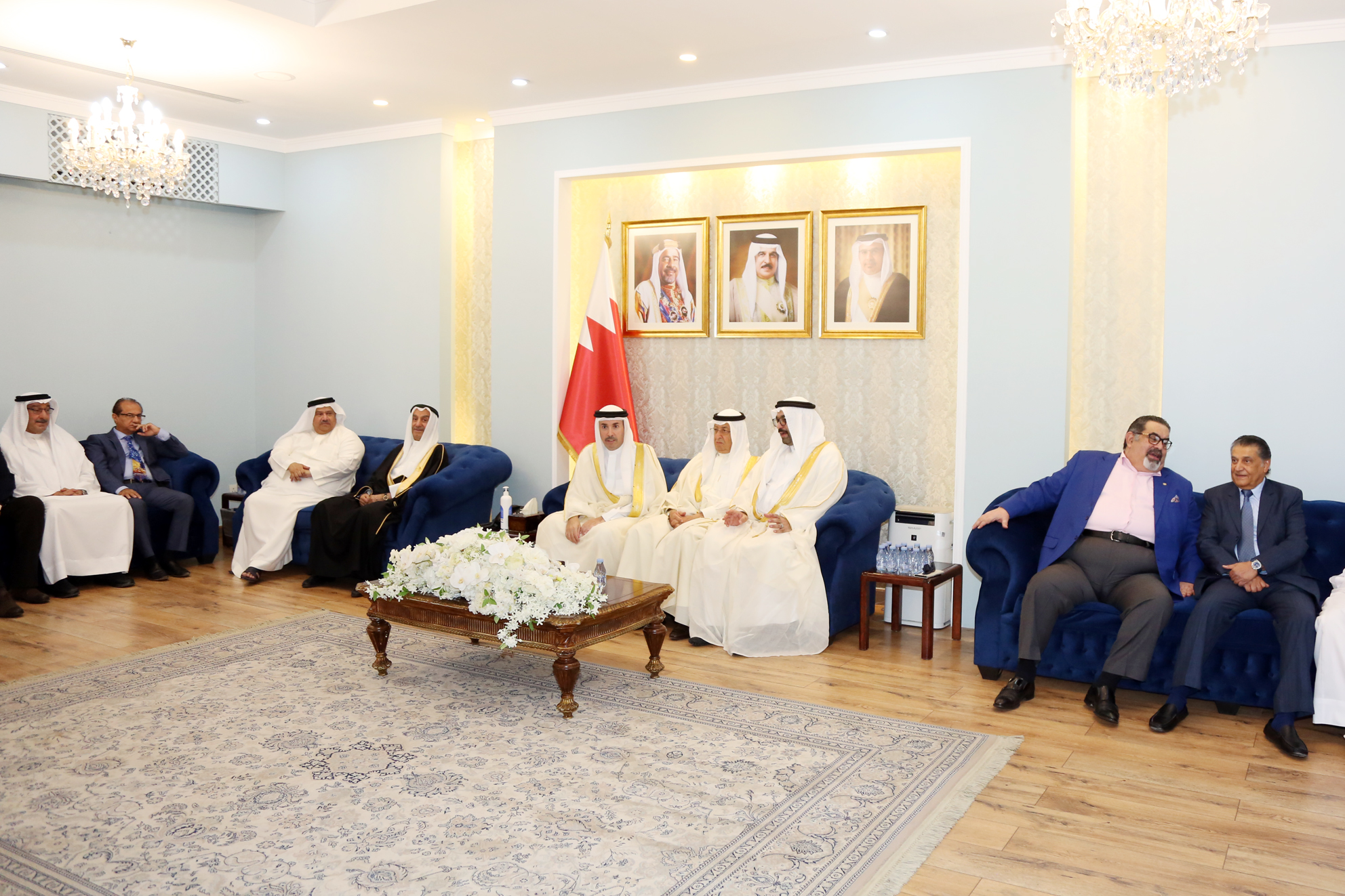 محافظ العاصمة: تعزيز التواصل مع الأهالي ومتابعة احتياجاتهم التنموية<