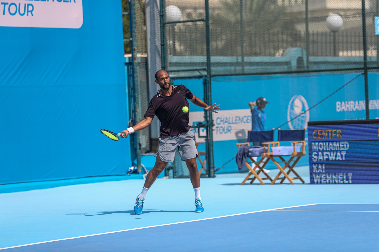 حسم بطاقات التصفيات التأهيلية الثانية ... منافسات قوية ضمن دور الـ ٣٢ ببطولة وزارة الداخلية تشالنجر للتنس اليوم<