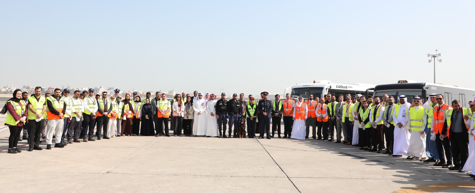 إدارة أمن مطار البحرين تشارك في فعاليات أسبوع السلامة تحت شعار العوامل البشرية في سلامة الطيران<