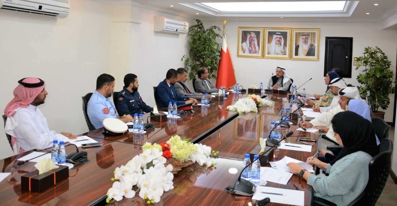 خلال الاجتماع الأسبوعي للمسئولين بالمحافظة الشمالية ... العصفور: وضع خطة صحية لما بعد اعتماد عالي مدينة صحية لمكافحة مخاطر السمنة<