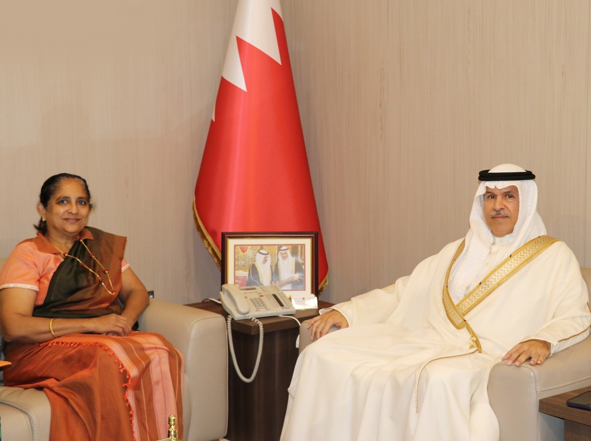 معالي الشيخ هشام بن عبدالرحمن يستقبل سفيرة جمهورية سريلانكا<