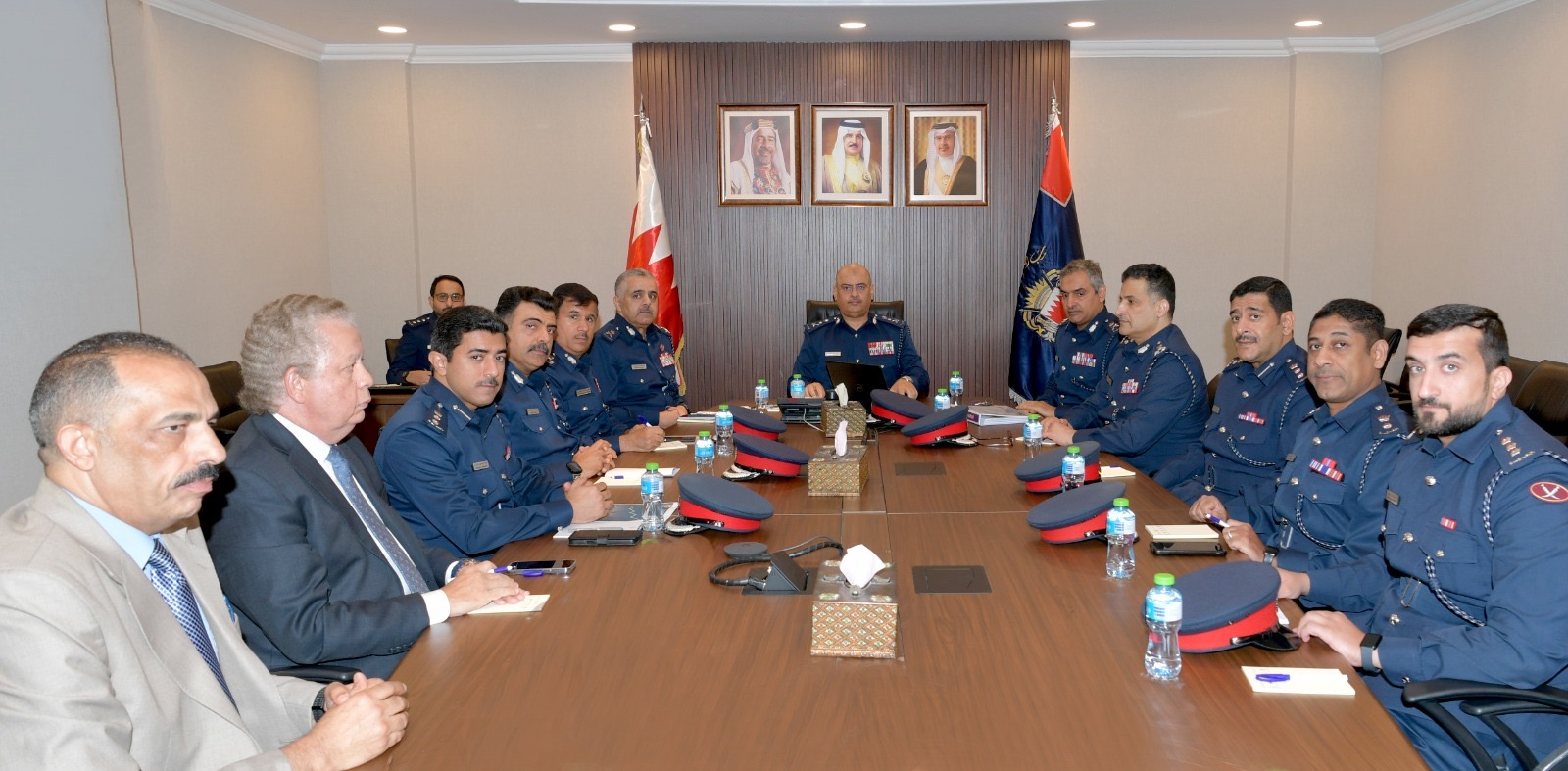 رئيس الأمن العام يترأس اجتماع المجلس العلمي للأكاديمية الملكية للشرطة<