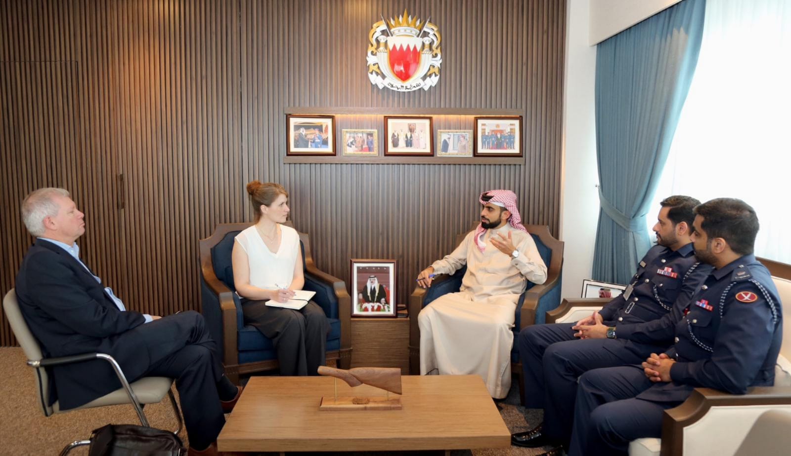 مدير عام الإدارة العامة لتنفيذ الأحكام والعقوبات البديلة يبحث مجالات التعاون والتنسيق مع مديرة السجون المفتوحة بالمملكة المتحدة<