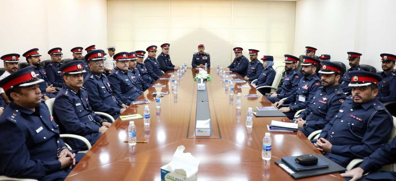 تنفيذاً لتعليمات معالي وزير الداخلية ... المفتش العام يقوم بزيارة لمديرية شرطة العاصمة للوقوف على استعداداتها الأمنية والإدارية<