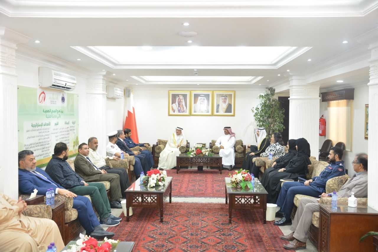 محافظ الشمالية يستقبل الأهالي في مجلس المحافظة الأسبوعي<