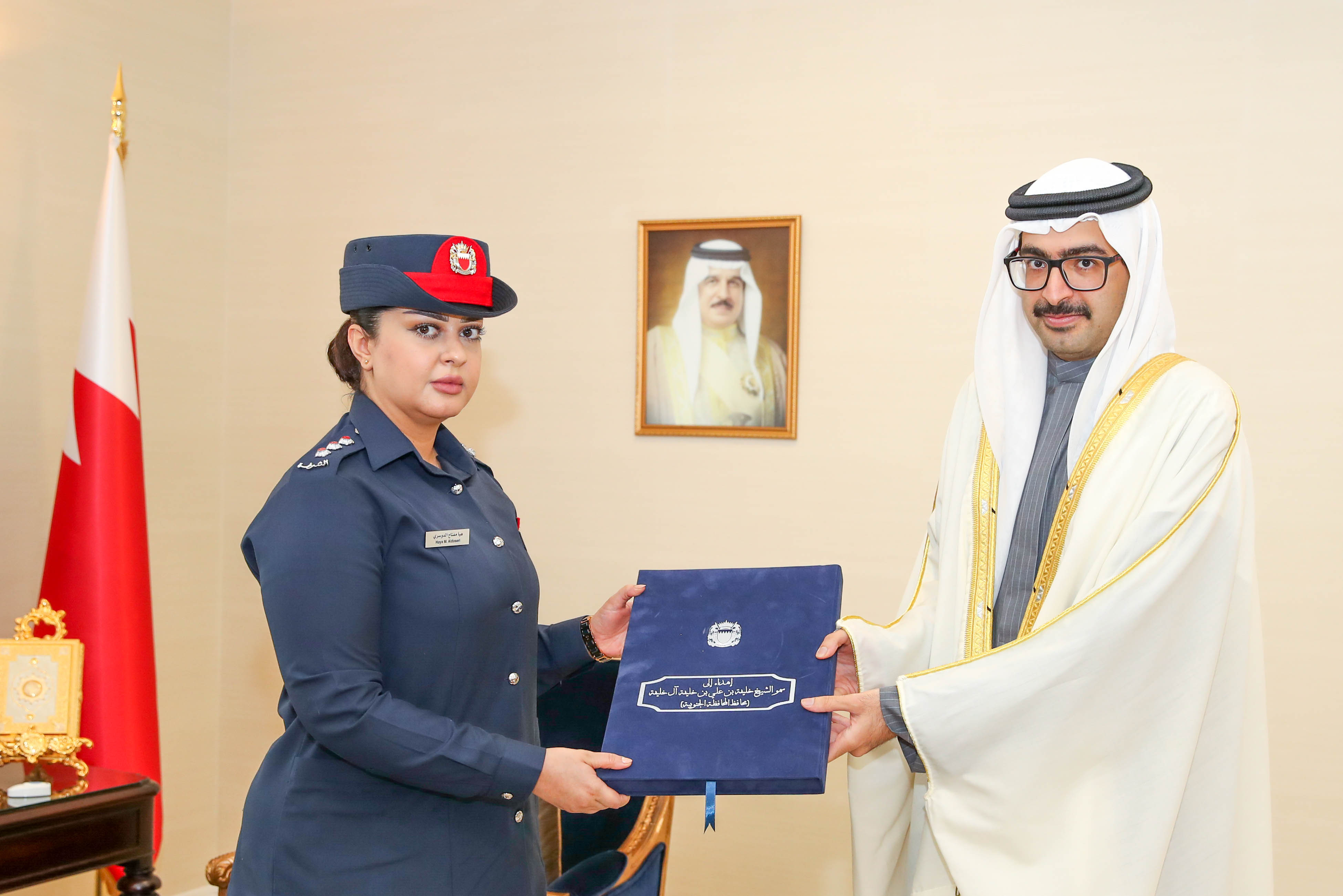 سمو محافظ الجنوبية يتسّلم رسالة ماجستير  في 