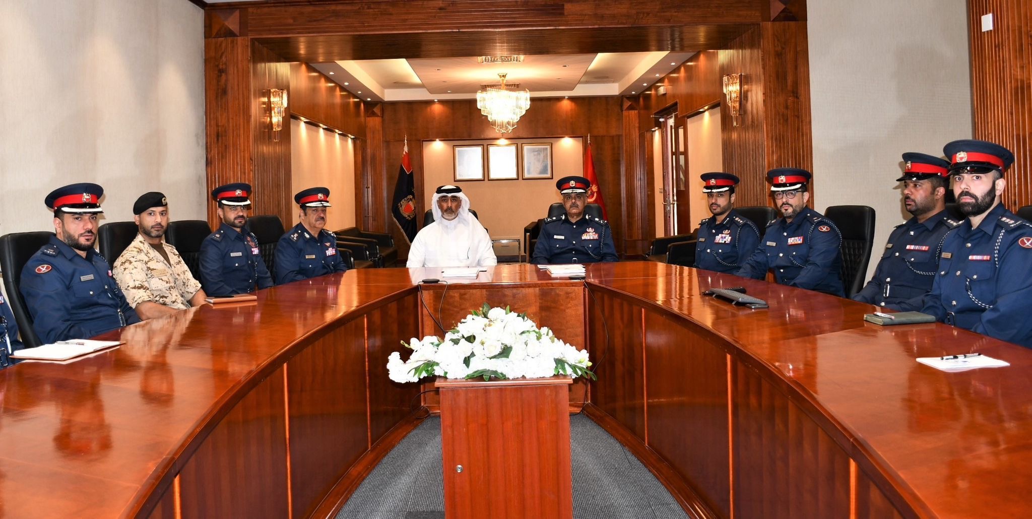 نائب مستشار الأمن الوطني نائب الأمين العام لمجلس الدفاع الأعلى يزور المركز الوطني لإدارة الطوارئ المدنية<