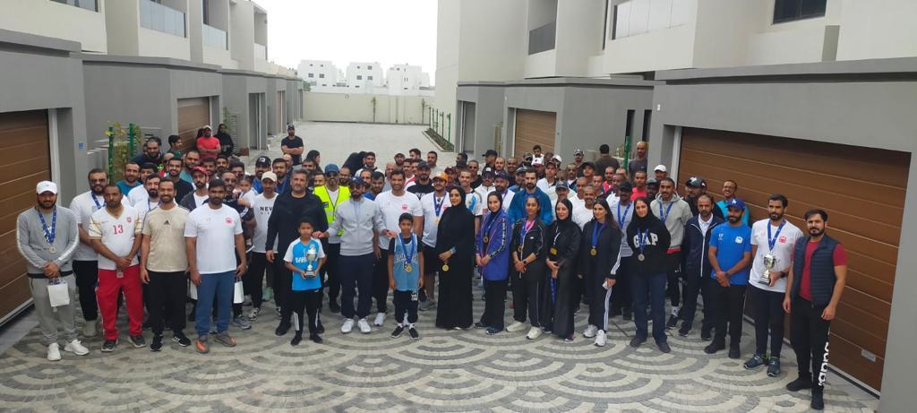 الإدارة العامة لتنفيذ الأحكام والعقوبات البديلة وبمشاركة المستفيدين من العقوبات البديلة تقيم فعاليات رياضية بمناسبة اليوم الوطني الرياضي لمملكة البحرين<