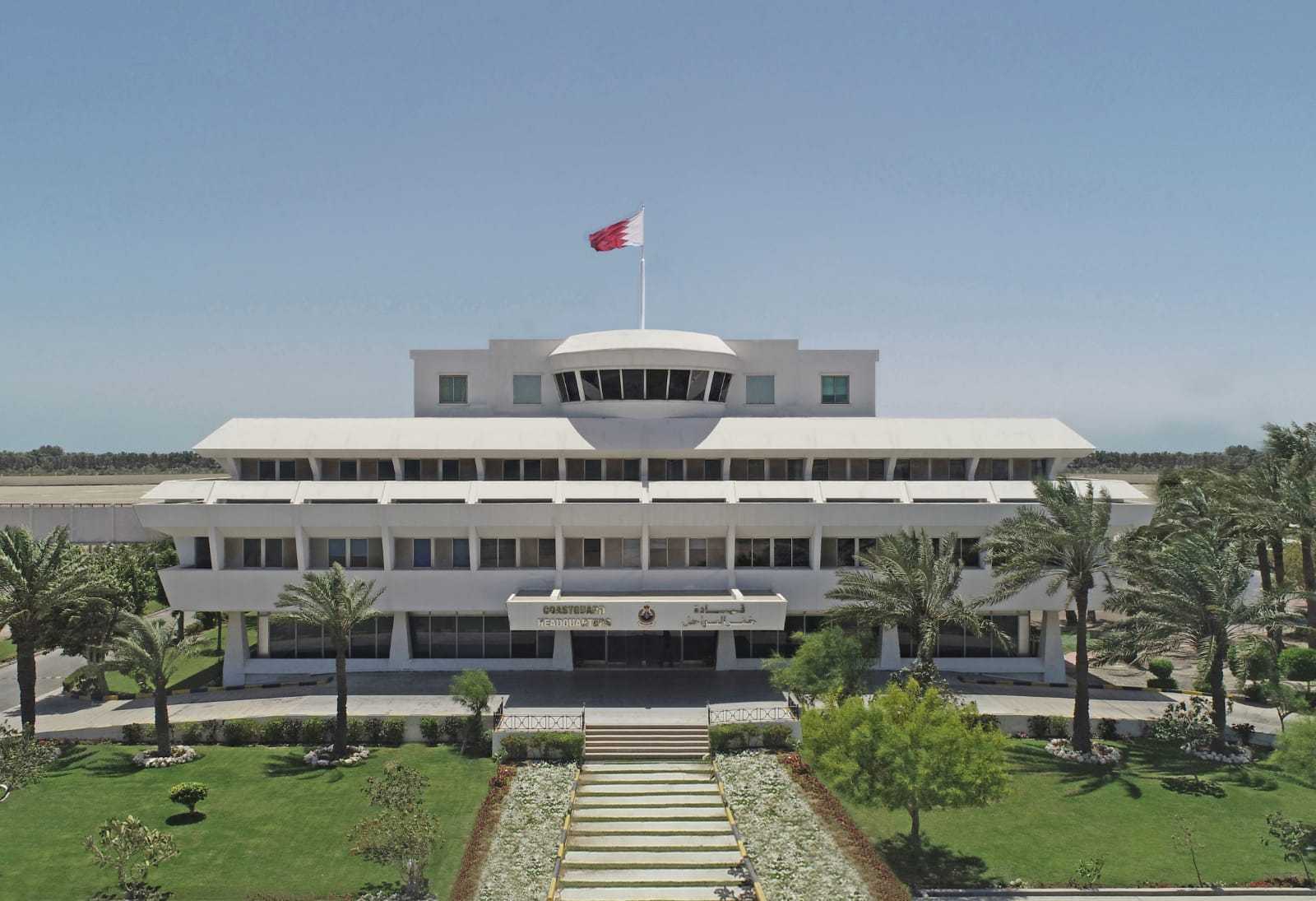 دوريات خفر السواحل تتمكن من إنقاذ أربعة أشخاص بعد تعطل قاربهم في عرض البحر<