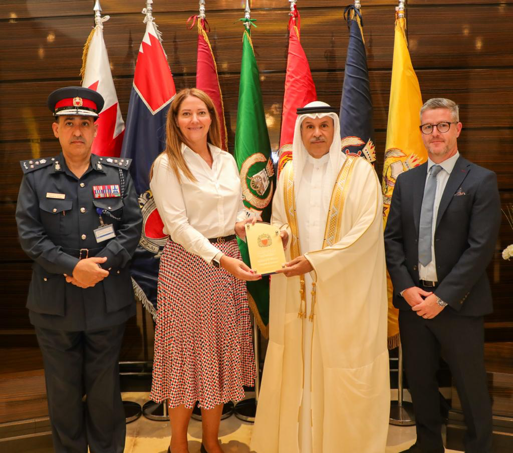 معالي الشيخ هشام بن عبدالرحمن يجتمع مع المدير الإقليمي للشرق الأوسط التابع لهوم اوفس انترناشونال اوبريشون<