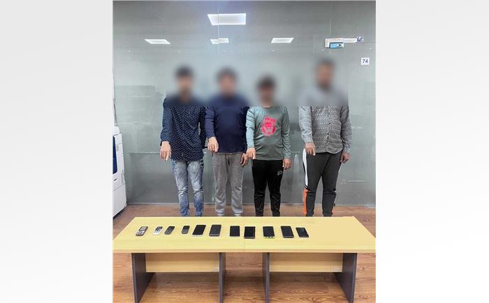 مكافحة الجرائم الاقتصادية: القبض على شبكة احتيالية من (4) أشخاص من الجنسية الأسيوية لقيامهم بعمليات النصب والاحتيال الإلكتروني <