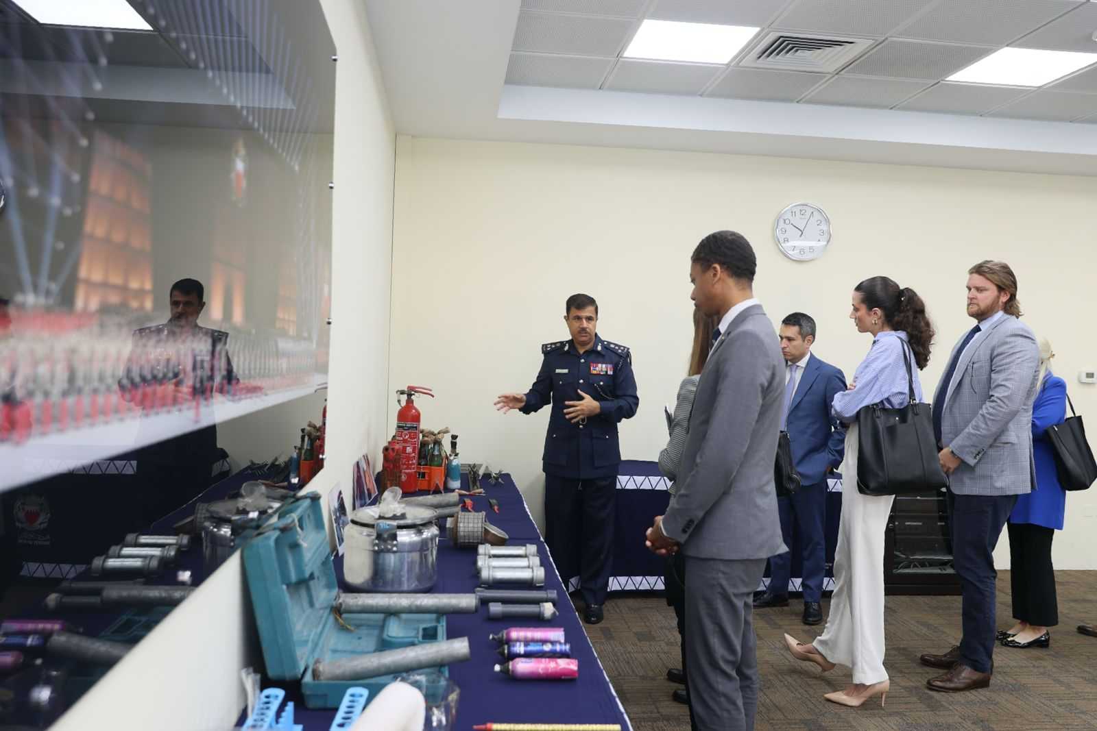 مساعد رئيس الأمن العام يستقبل وفداً من موظفي مجلسي الشيوخ والنواب الأمريكي<