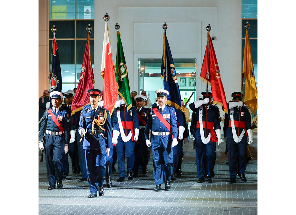 بمناسبة الأعياد الوطنية لمملكة البحرين ... وزارة الداخلية تنظم طابور شرطة البحرين في المحرق<