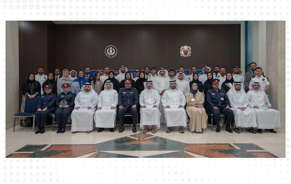 رئيس الجمارك يستقبل عدداً من منتسبي الجمارك الحاصلين على درجة الماجستير<