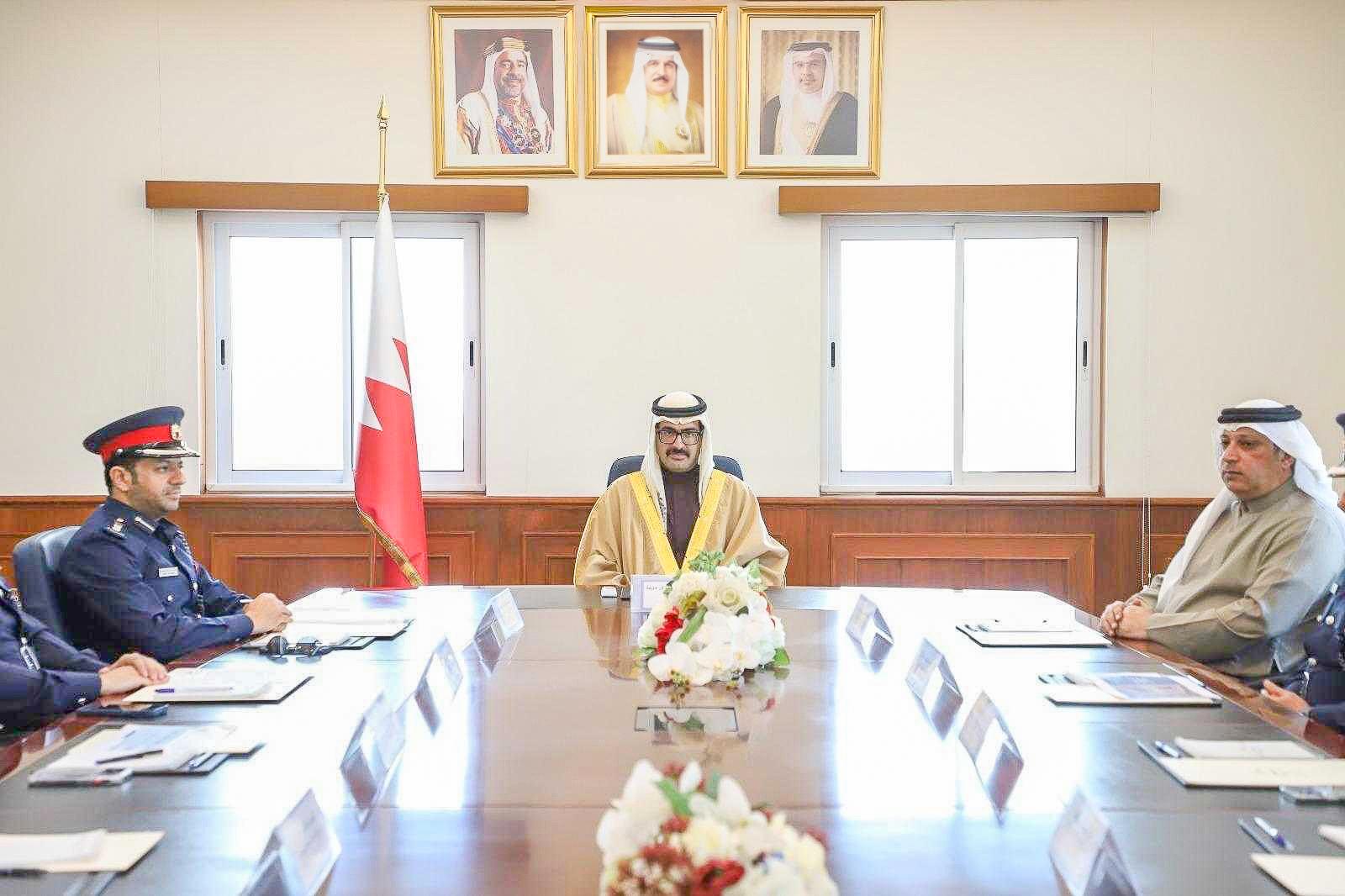 سمو محافظ المحافظة الجنوبية يترأس اجتماع اللجنة الأمنية الأول للعام 2026 ويؤكد استمرار التعاون الأمني المشترك<