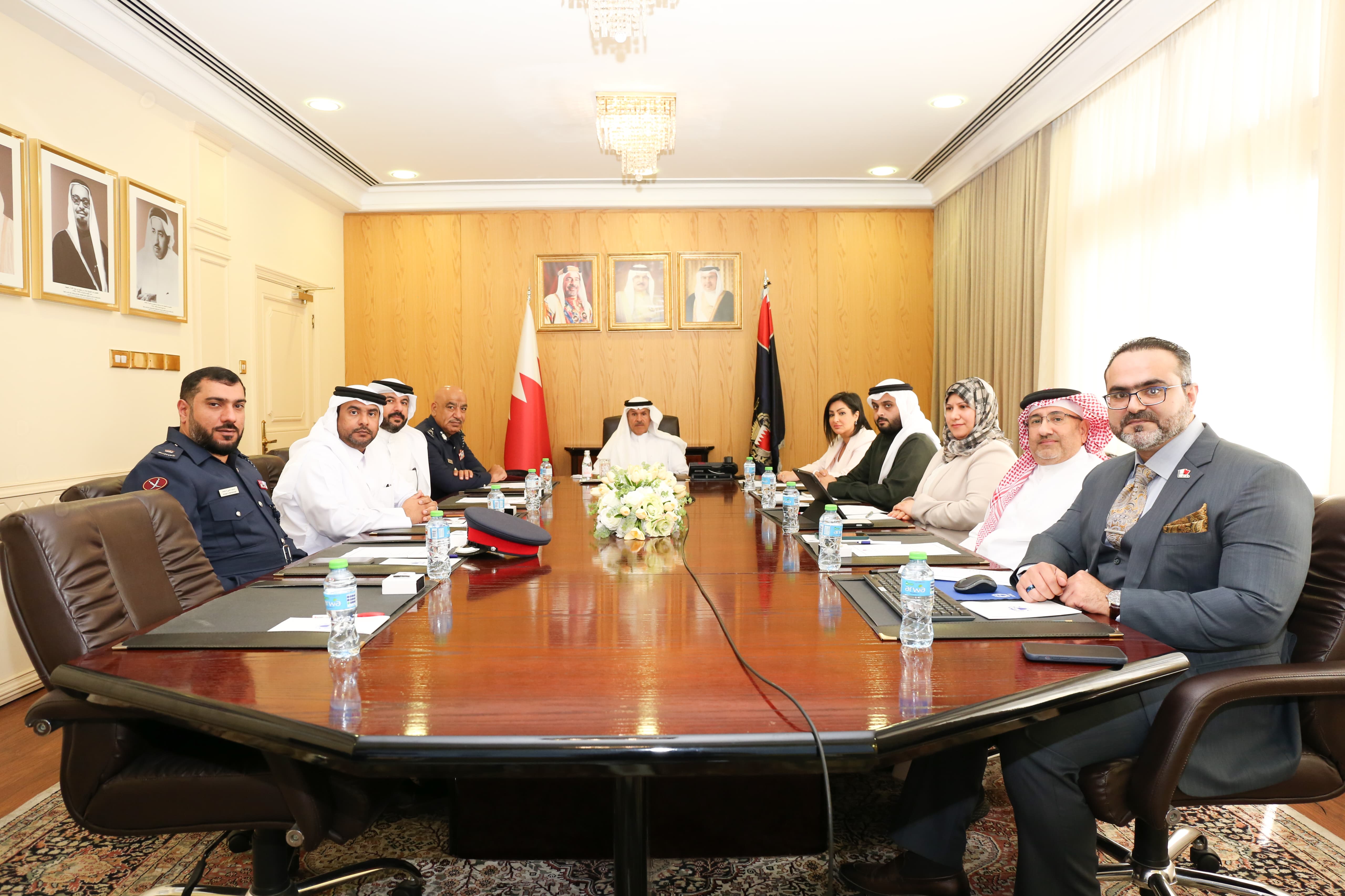 معالي الشيخ هشام بن عبدالرحمن يترأس اجتماع لجنة مكافحة العنف والإدمان ويؤكد مواصلة تطوير برنامج «معاً» وفق منهجية مؤسسية متكاملة<